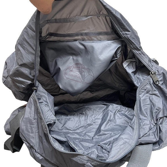 Under Armor Collapsible Duffel Bag - Picture 10 of 11